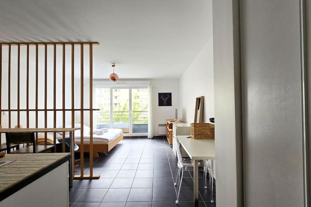 Bnbgones - Le Cosy Saint Louis - Metro Jean Mace Et Saxe Gambetta Lyon Exterior photo
